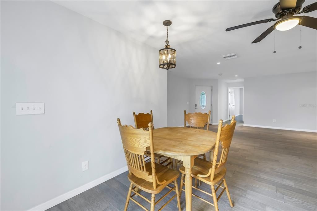 For Sale: $855,000 (4 beds, 3 baths, 2866 Square Feet)