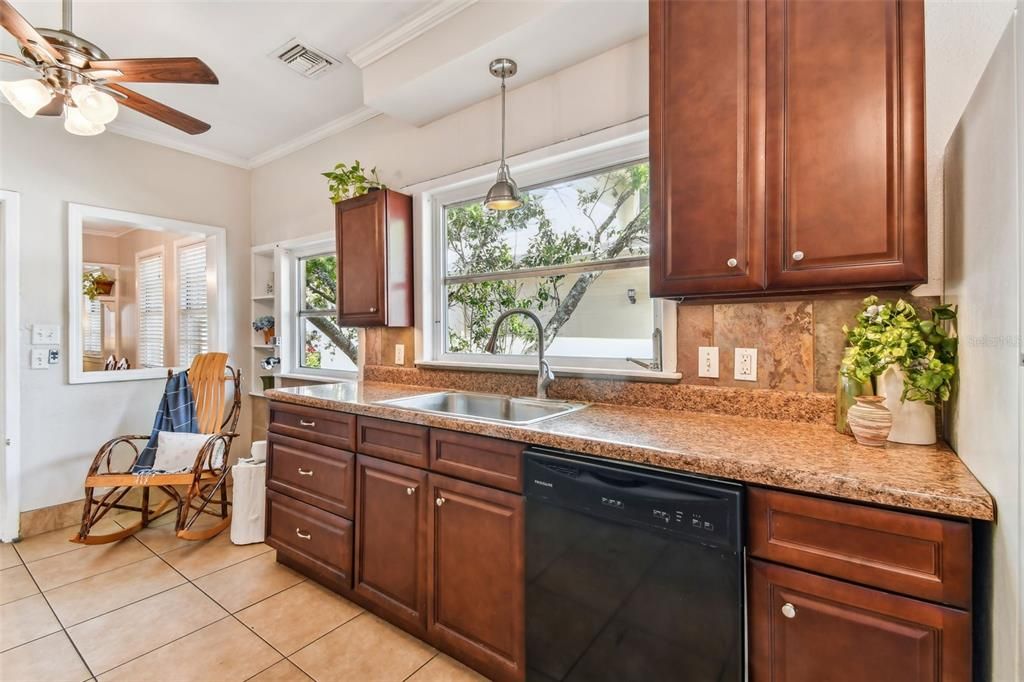 Active With Contract: $340,000 (4 beds, 2 baths, 1610 Square Feet)