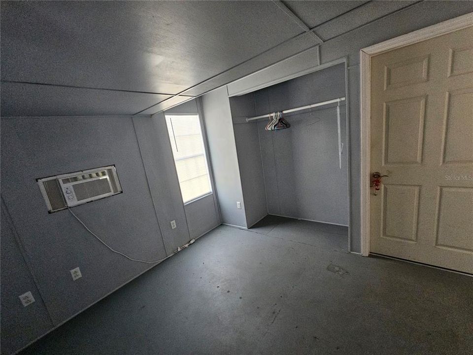 For Sale: $109,000 (2 beds, 2 baths, 624 Square Feet)