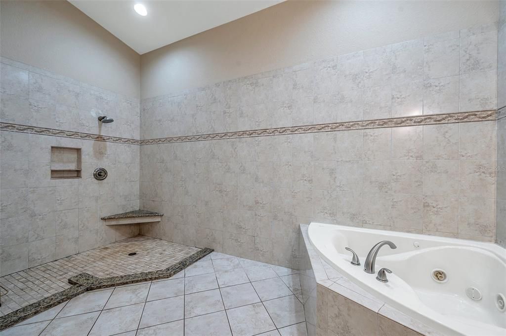 待售: $705,000 (3 贝兹, 2 浴室, 2459 平方英尺)