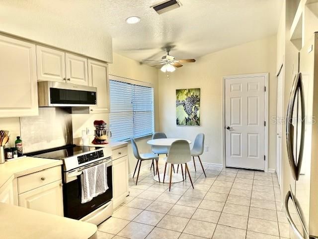 For Sale: $449,900 (3 beds, 2 baths, 1670 Square Feet)
