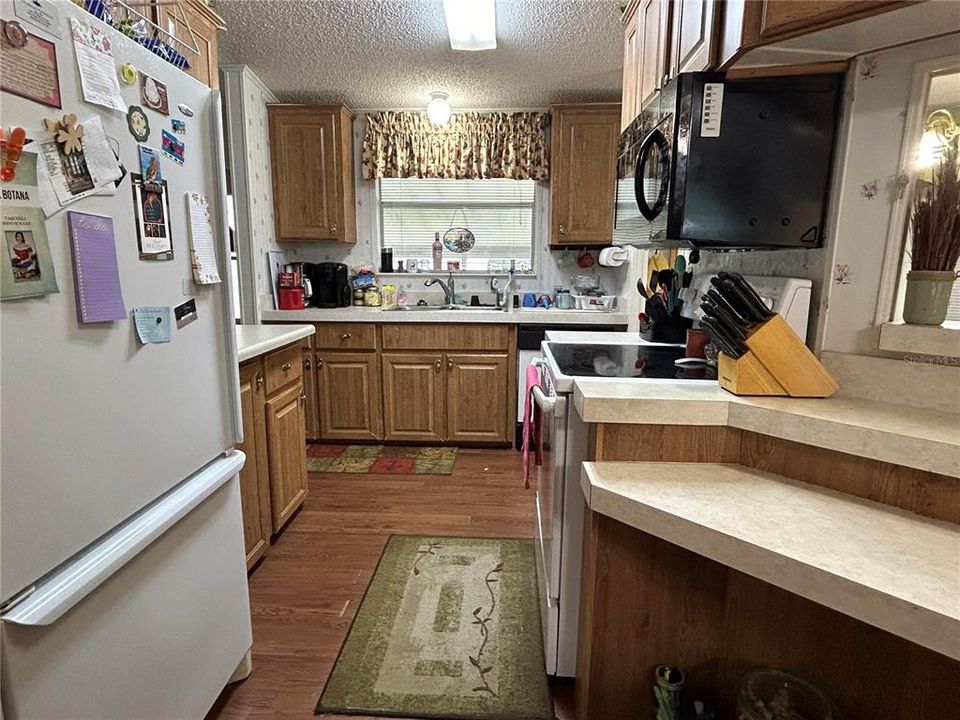 For Sale: $170,000 (2 beds, 2 baths, 1080 Square Feet)