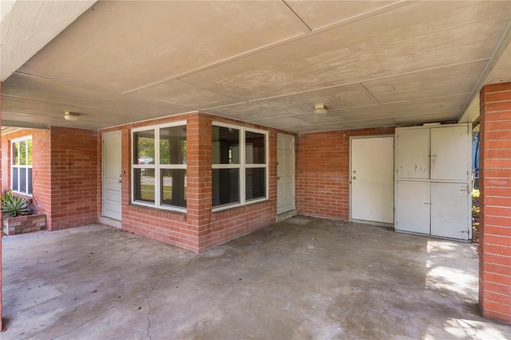 For Sale: $199,000 (3 beds, 2 baths, 1286 Square Feet)