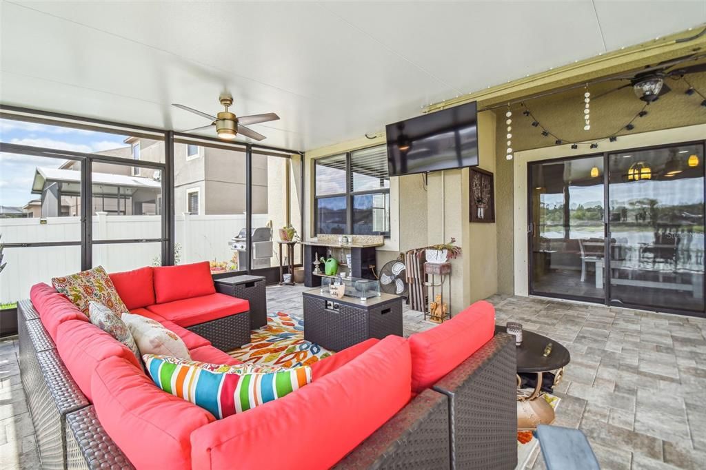 For Sale: $475,000 (3 beds, 2 baths, 1796 Square Feet)