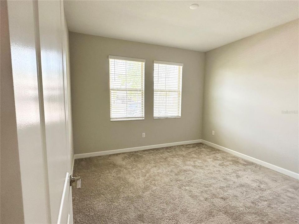 For Rent: $2,500 (2 beds, 2 baths, 1956 Square Feet)
