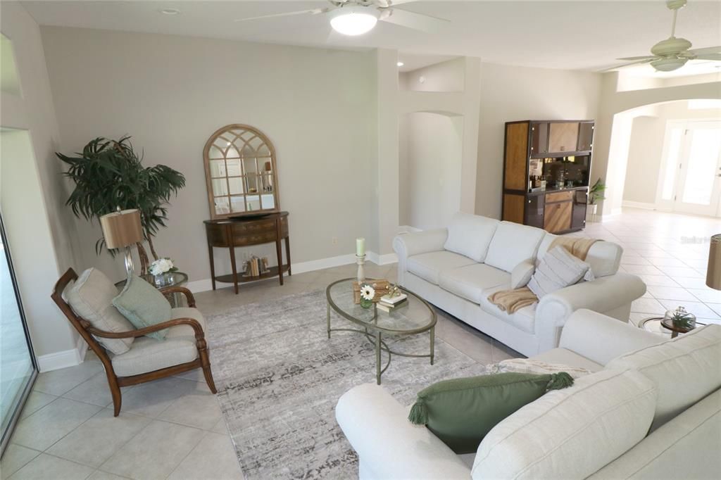 Recently Sold: $910,000 (3 beds, 2 baths, 2267 Square Feet)