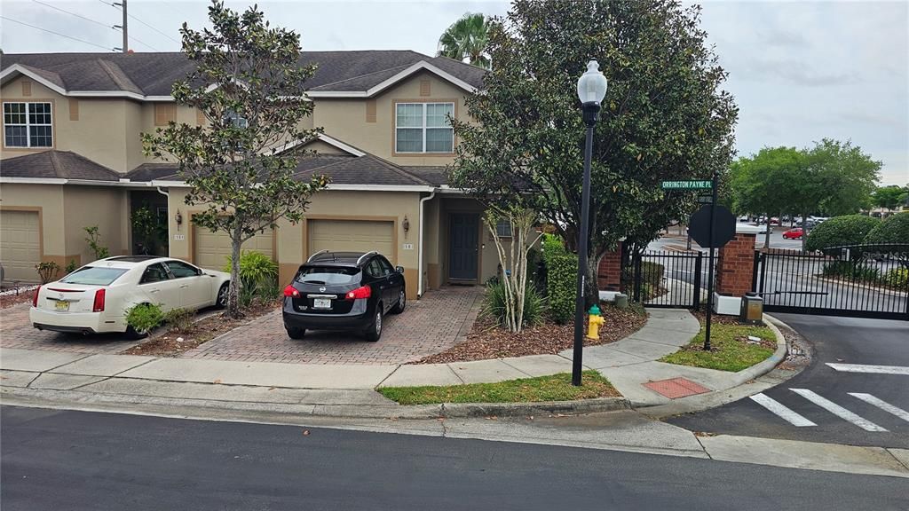 Recently Sold: $284,000 (3 beds, 2 baths, 1405 Square Feet)