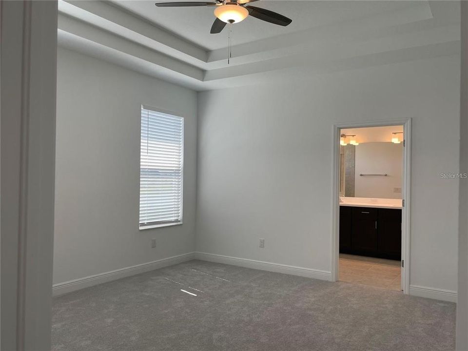 Active With Contract: $2,500 (4 beds, 3 baths, 2189 Square Feet)