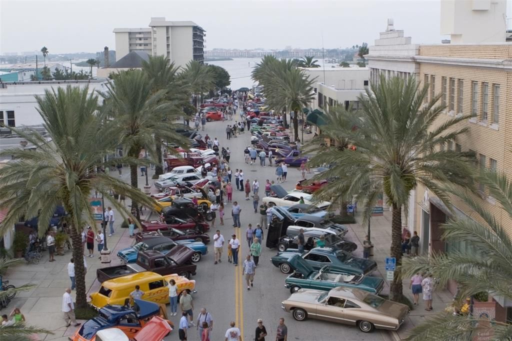 Nearby Canal Street Car Show