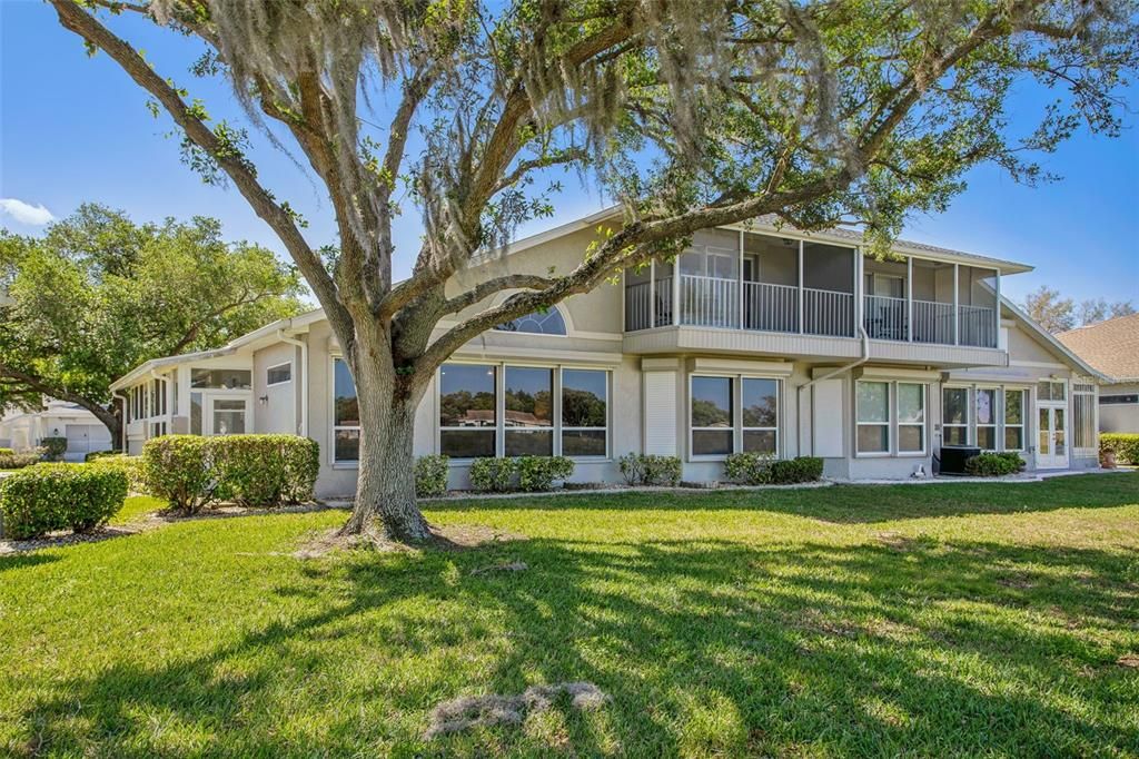 Recently Sold: $375,000 (3 beds, 3 baths, 2082 Square Feet)