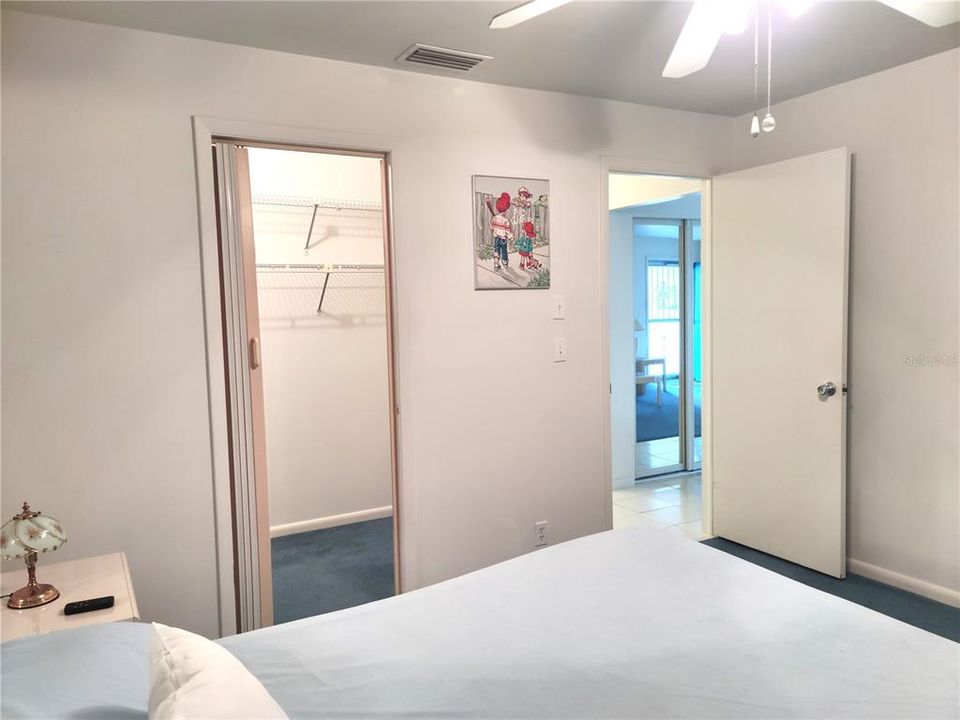 For Sale: $385,000 (2 beds, 2 baths, 1776 Square Feet)