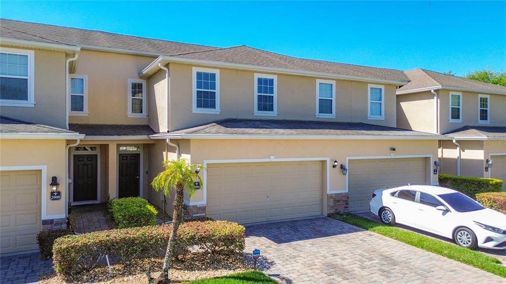 Recently Sold: $379,990 (3 beds, 2 baths, 1963 Square Feet)