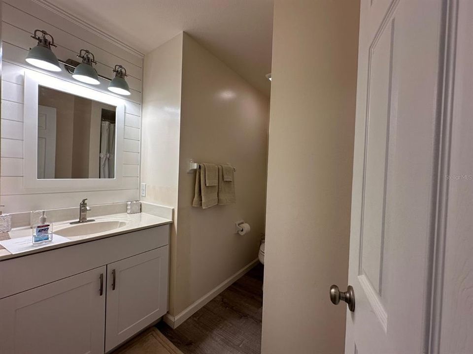 For Sale: $305,000 (2 beds, 2 baths, 1170 Square Feet)