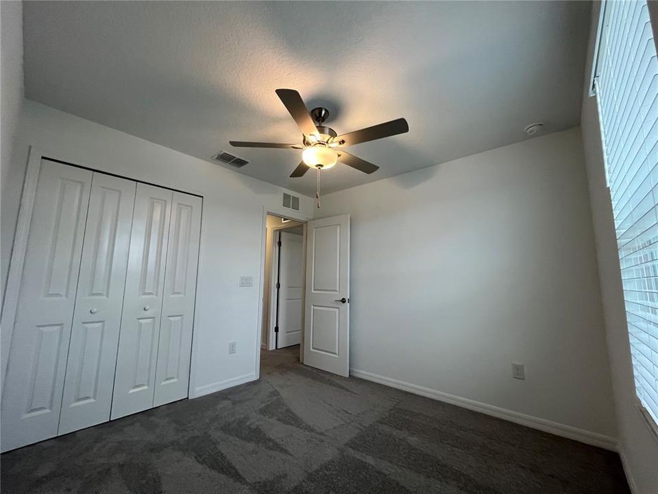 For Rent: $2,350 (4 beds, 2 baths, 1870 Square Feet)