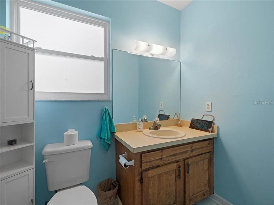 Active With Contract: $395,000 (2 beds, 2 baths, 1942 Square Feet)