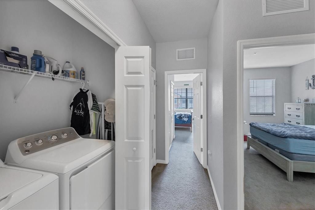 For Sale: $347,900 (3 beds, 2 baths, 1949 Square Feet)
