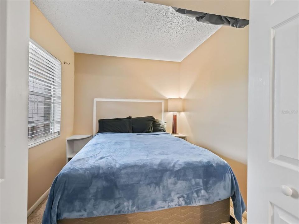 For Sale: $96,000 (1 beds, 1 baths, 462 Square Feet)