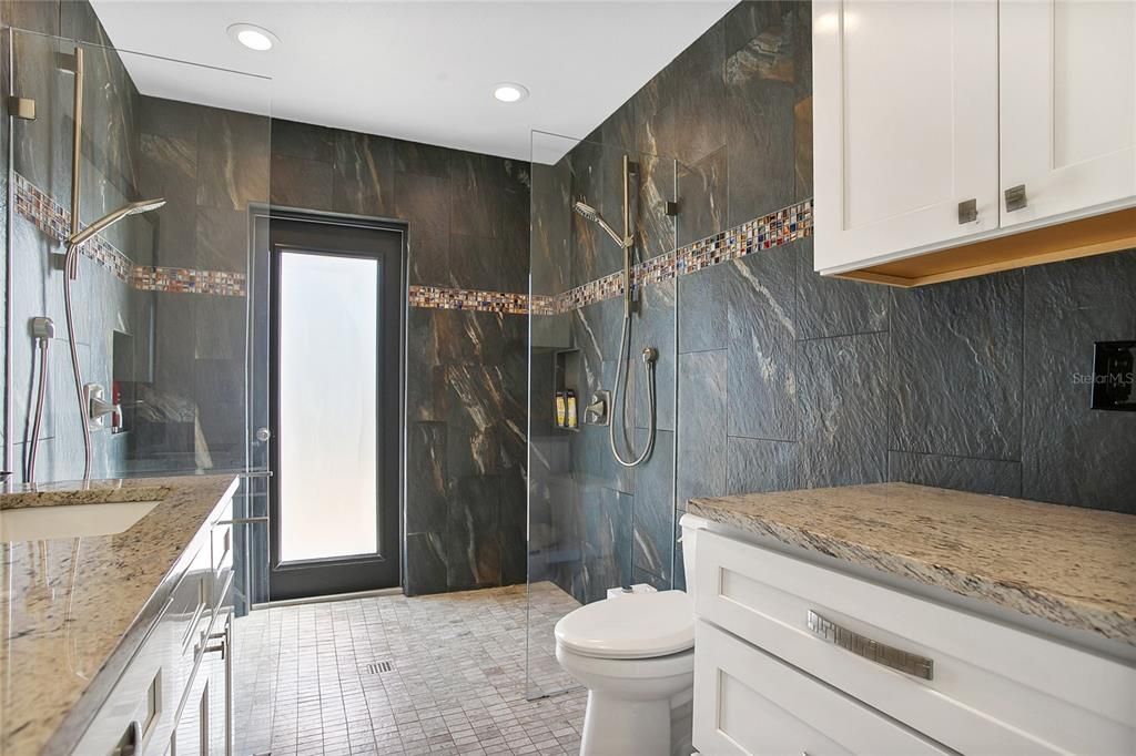 Active With Contract: $1,975,000 (4 beds, 3 baths, 2774 Square Feet)