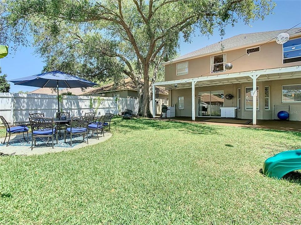 For Sale: $469,000 (4 beds, 2 baths, 2341 Square Feet)