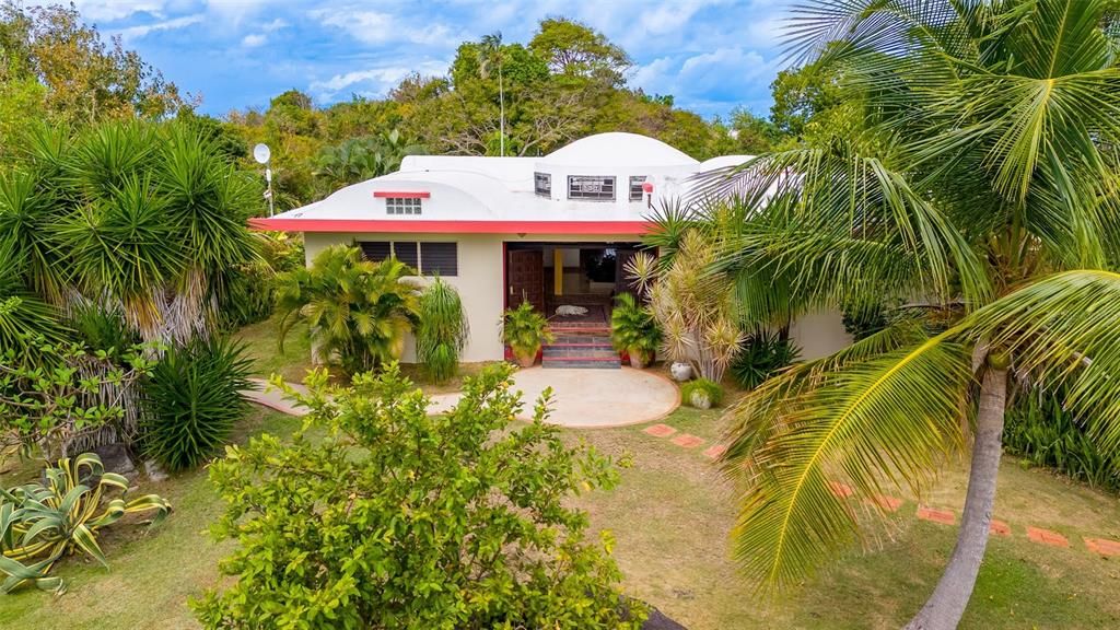 Recently Sold: $1,275,000 (4 beds, 4 baths, 3700 Square Feet)