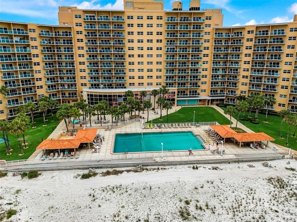 Seagull View of the Regatta Beach Club