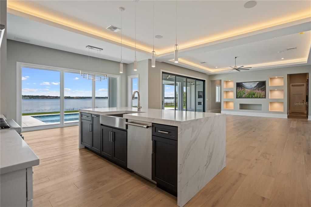 For Sale: $5,950,000 (4 beds, 4 baths, 5275 Square Feet)