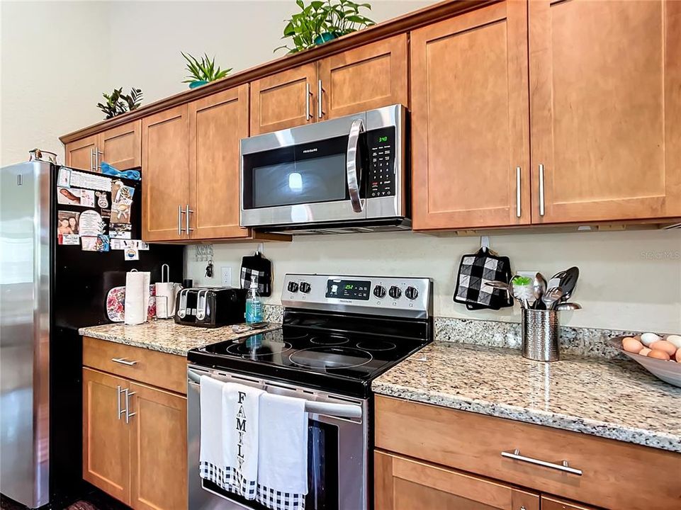 Active With Contract: $330,000 (4 beds, 2 baths, 1651 Square Feet)