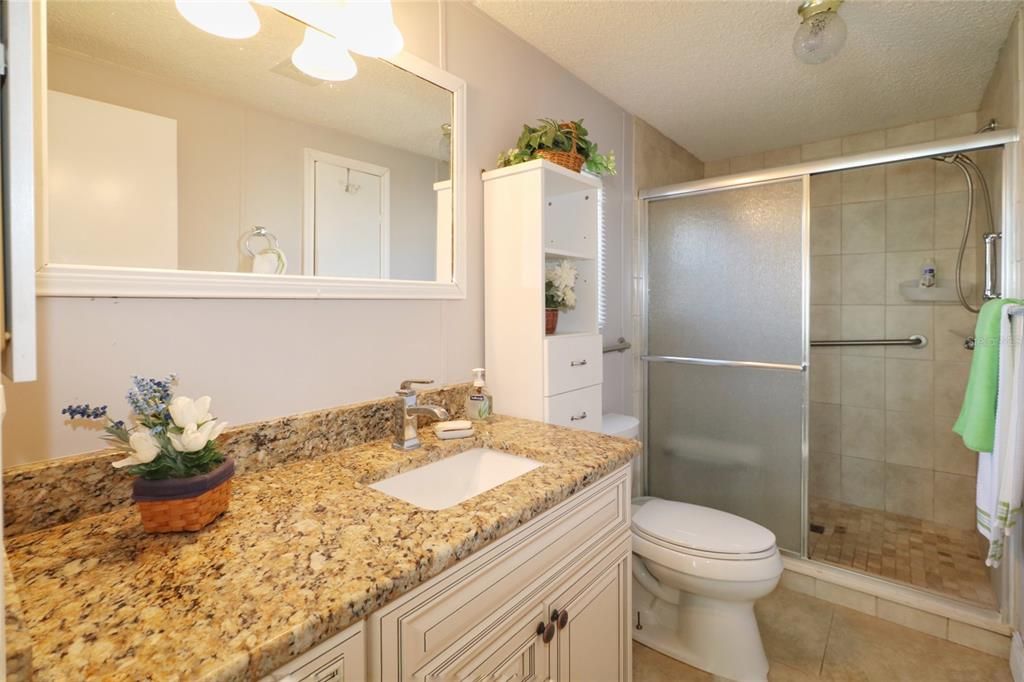 For Sale: $229,000 (2 beds, 2 baths, 1056 Square Feet)