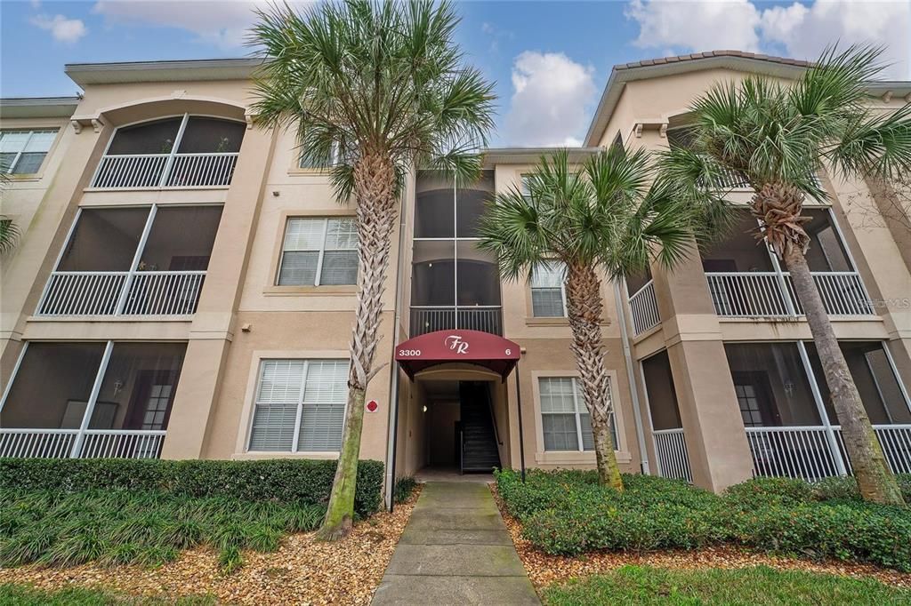 Recently Rented: $1,900 (3 beds, 2 baths, 1433 Square Feet)