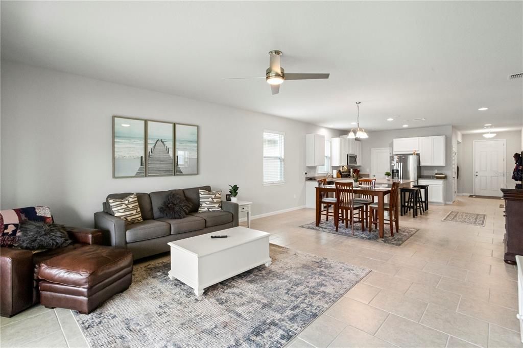 Active With Contract: $465,000 (3 beds, 2 baths, 2017 Square Feet)