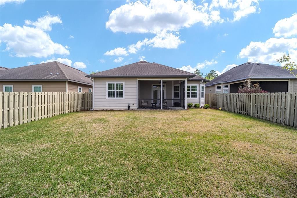 Recently Sold: $395,000 (3 beds, 2 baths, 1577 Square Feet)