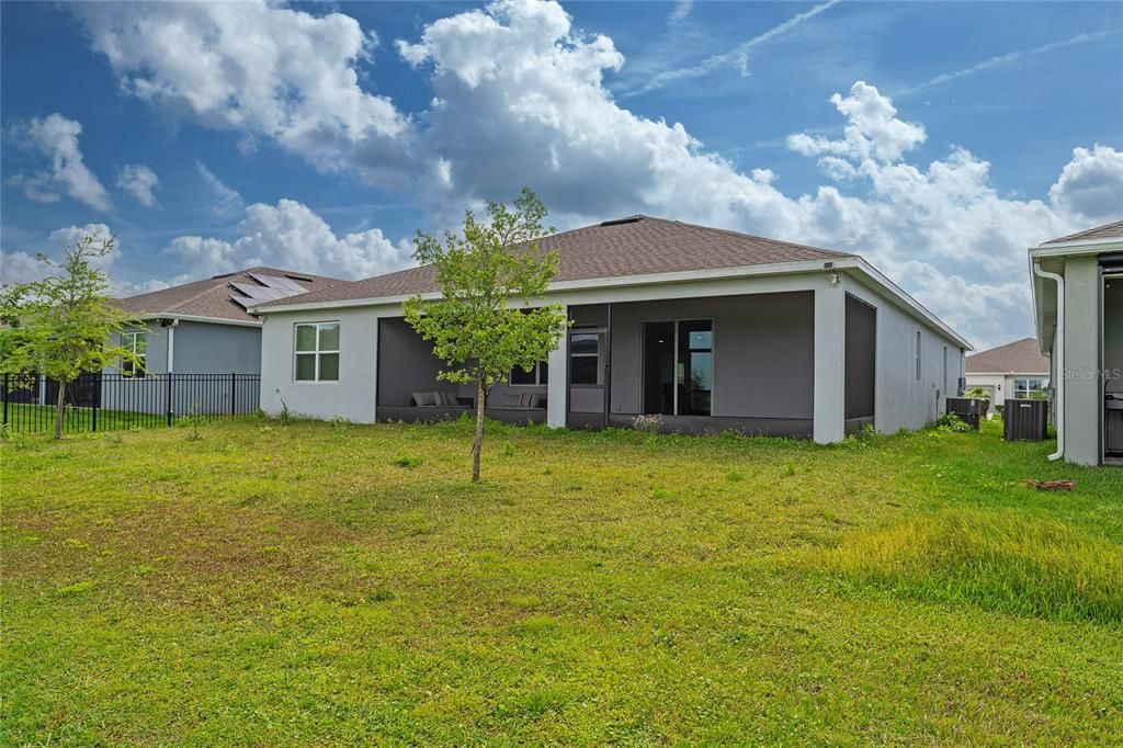 Active With Contract: $3,000 (4 beds, 3 baths, 2900 Square Feet)