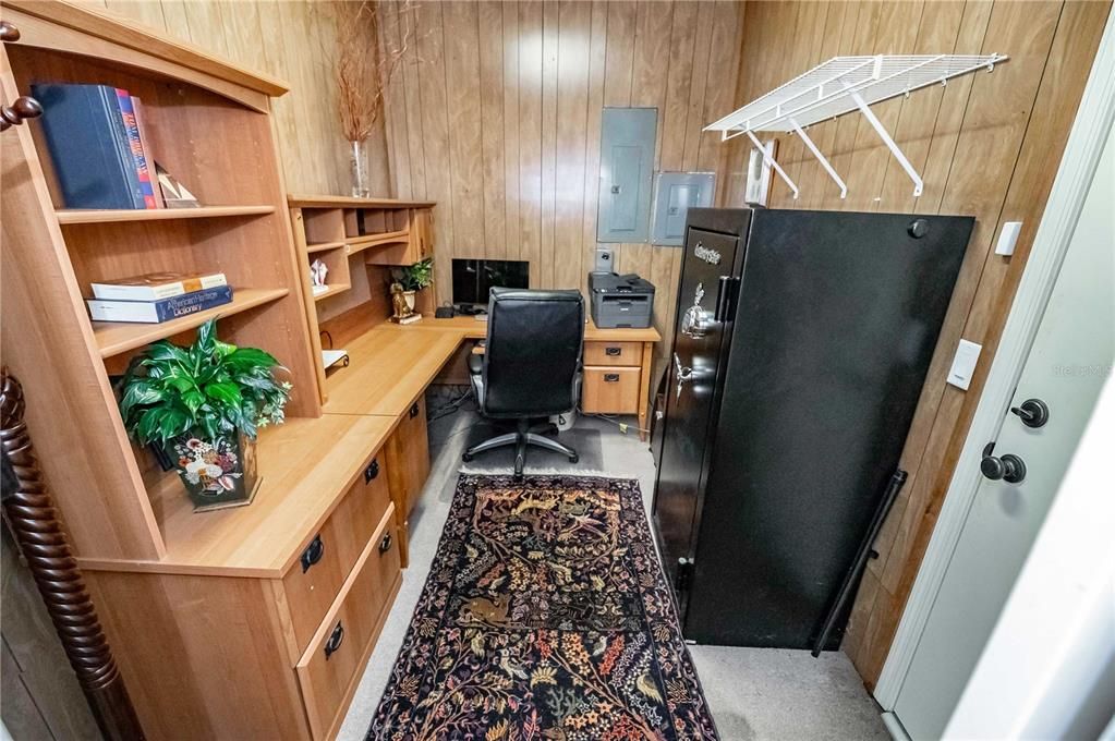 Office space off Laundry Room and Garage