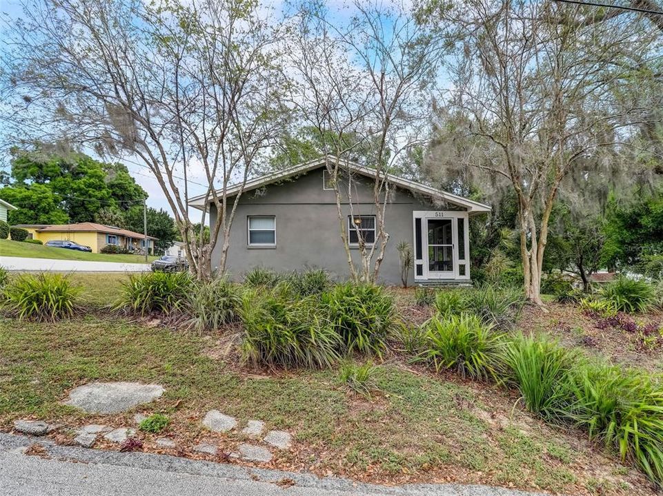 Recently Sold: $299,999 (3 beds, 2 baths, 1286 Square Feet)