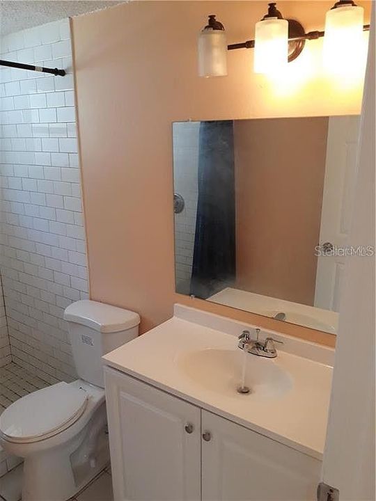For Rent: $1,750 (3 beds, 1 baths, 1176 Square Feet)