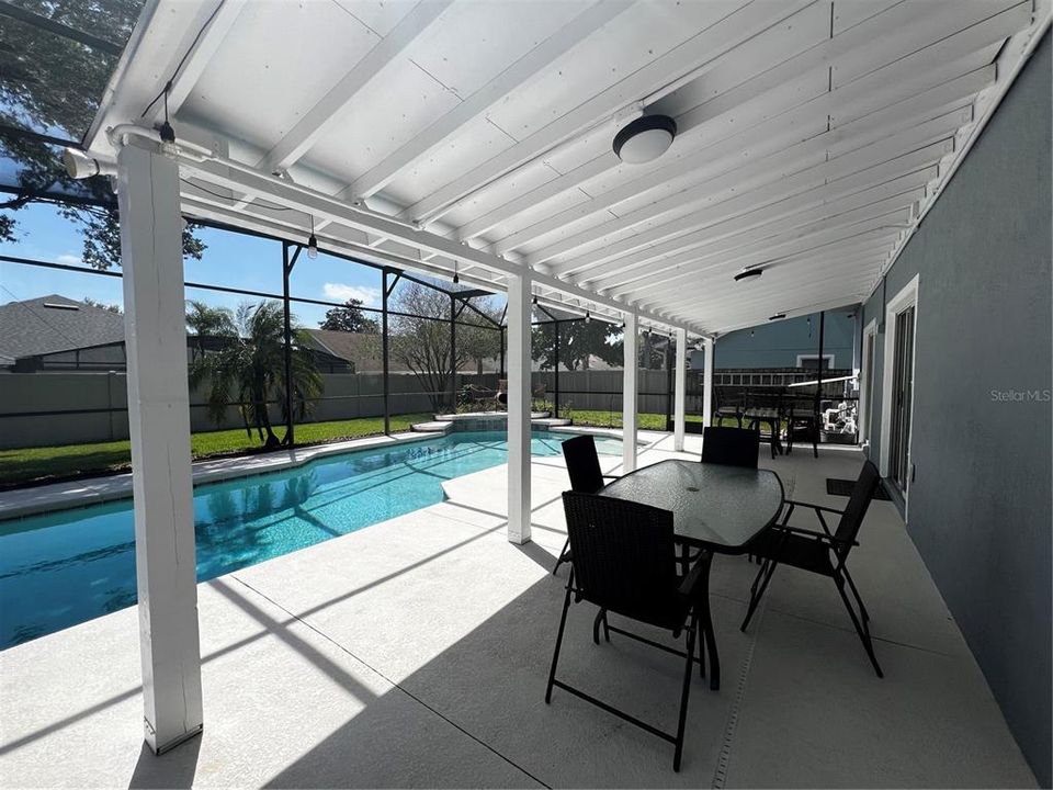 Active With Contract: $494,900 (3 beds, 2 baths, 2397 Square Feet)