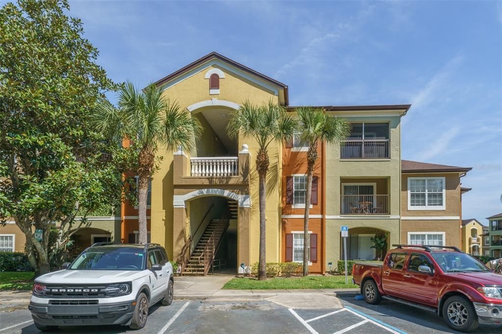 Recently Sold: $305,500 (3 beds, 2 baths, 1187 Square Feet)