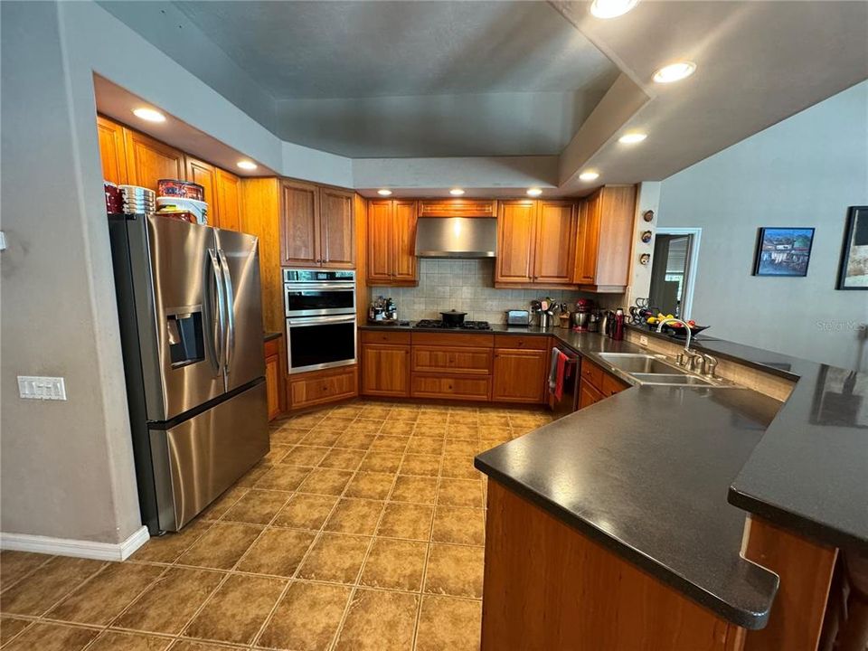 Active With Contract: $3,600 (4 beds, 3 baths, 3182 Square Feet)