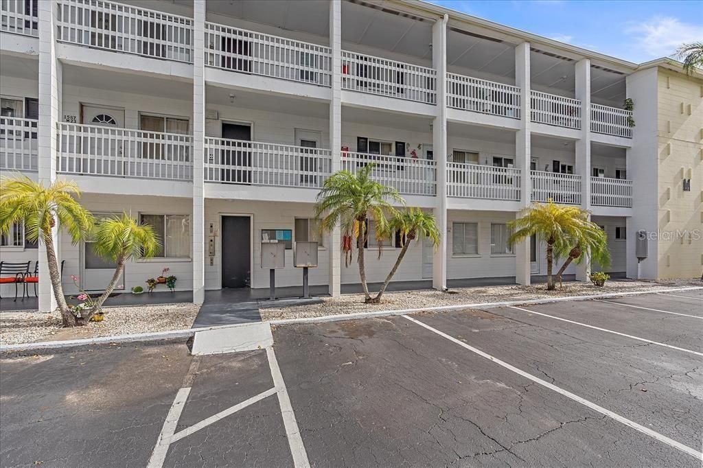 Recently Sold: $89,000 (1 beds, 1 baths, 576 Square Feet)