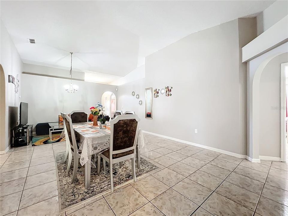 For Sale: $430,000 (4 beds, 2 baths, 1874 Square Feet)