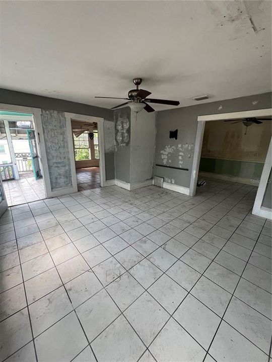 Active With Contract: $299,900 (8 beds, 0 baths, 1700 Square Feet)