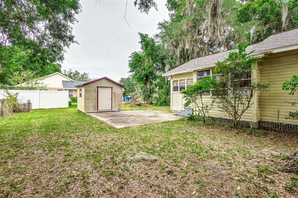 Active With Contract: $207,900 (3 beds, 1 baths, 1258 Square Feet)