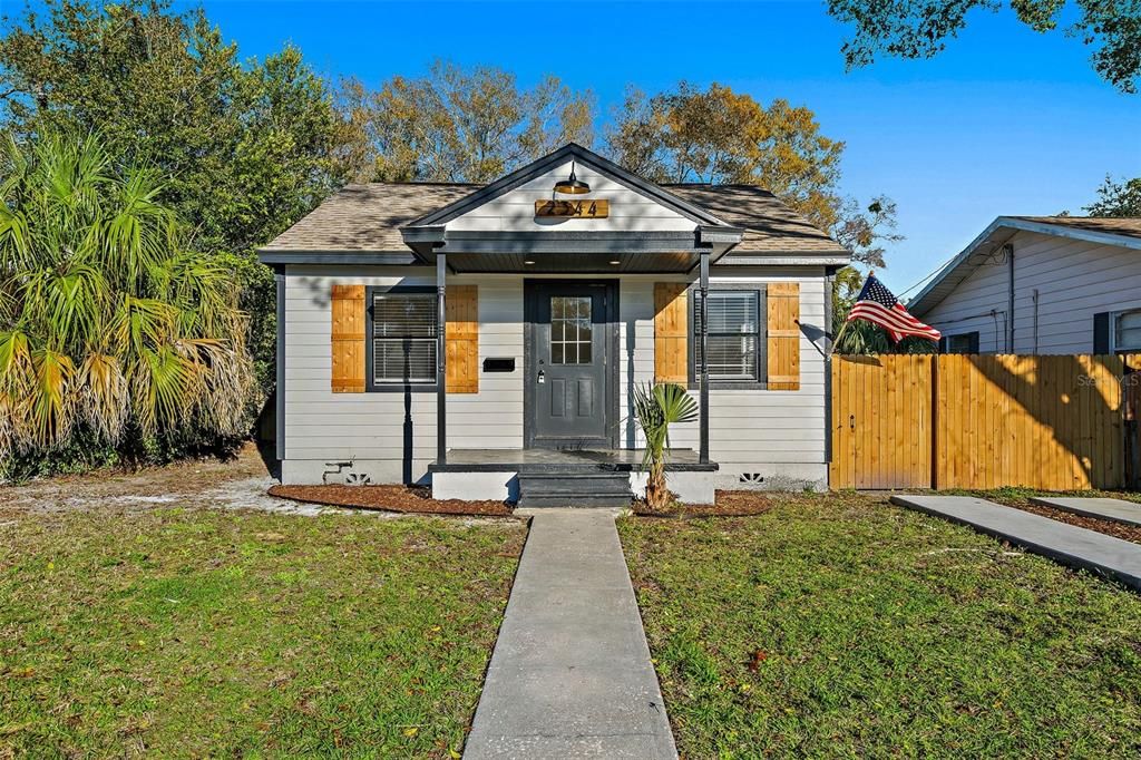 Recently Sold: $275,000 (2 beds, 1 baths, 576 Square Feet)