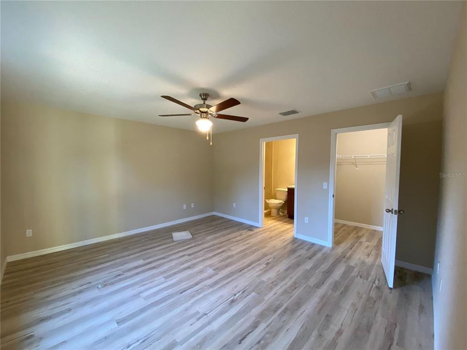 Recently Rented: $1,695 (3 beds, 2 baths, 1407 Square Feet)