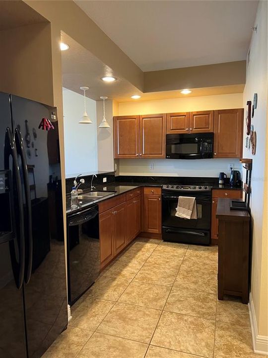 Recently Rented: $2,500 (1 beds, 2 baths, 1272 Square Feet)