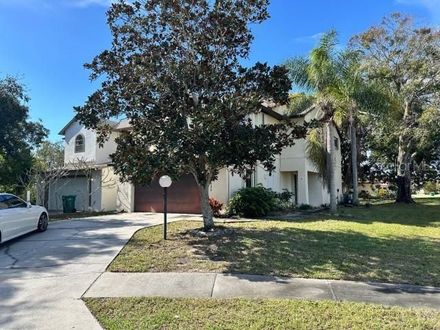 Recently Sold: $291,050 (3 beds, 2 baths, 1915 Square Feet)