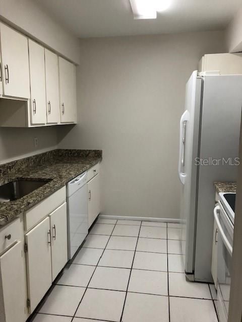 Recently Sold: $158,000 (2 beds, 2 baths, 1065 Square Feet)