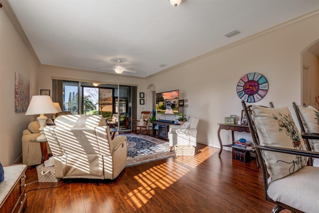 Active With Contract: $295,000 (3 beds, 2 baths, 1478 Square Feet)