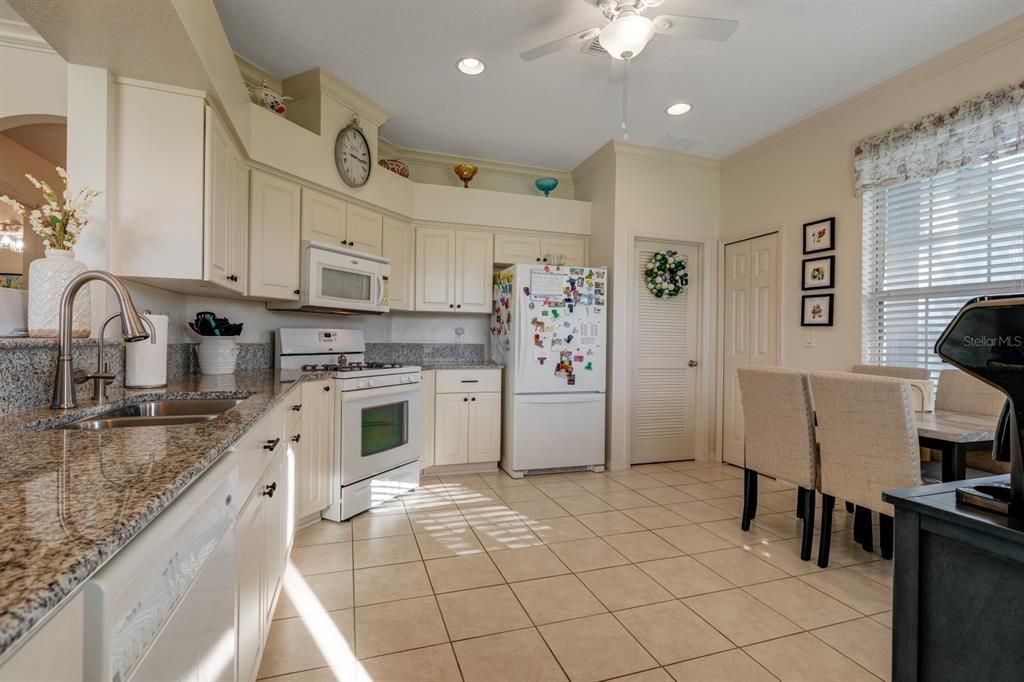 Recently Sold: $295,000 (3 beds, 2 baths, 1478 Square Feet)
