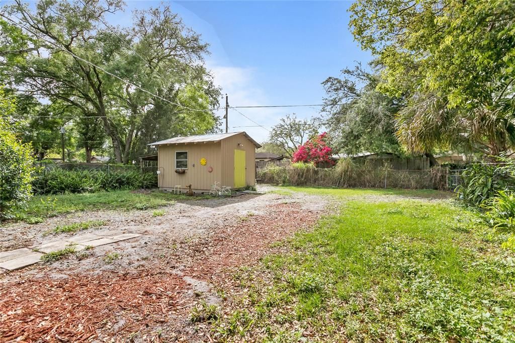 Recently Sold: $275,000 (3 beds, 2 baths, 1300 Square Feet)